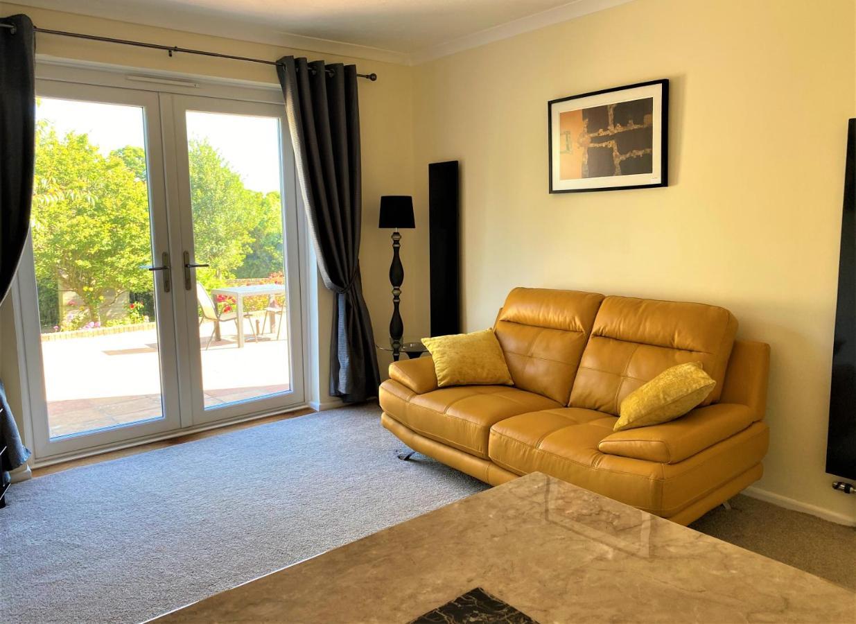 شقة Luxury Suntrap In Private Complex St Leonards هاستَنغ المظهر الخارجي الصورة