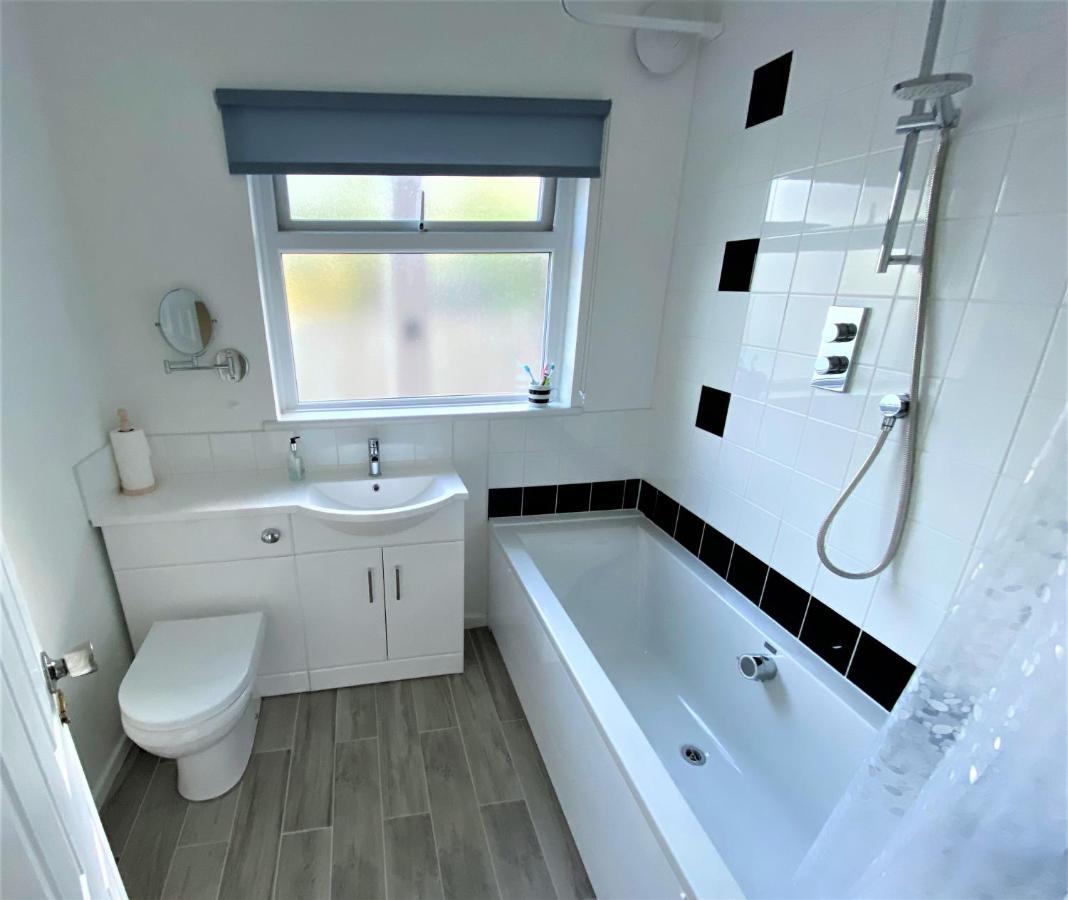 شقة Luxury Suntrap In Private Complex St Leonards هاستَنغ المظهر الخارجي الصورة