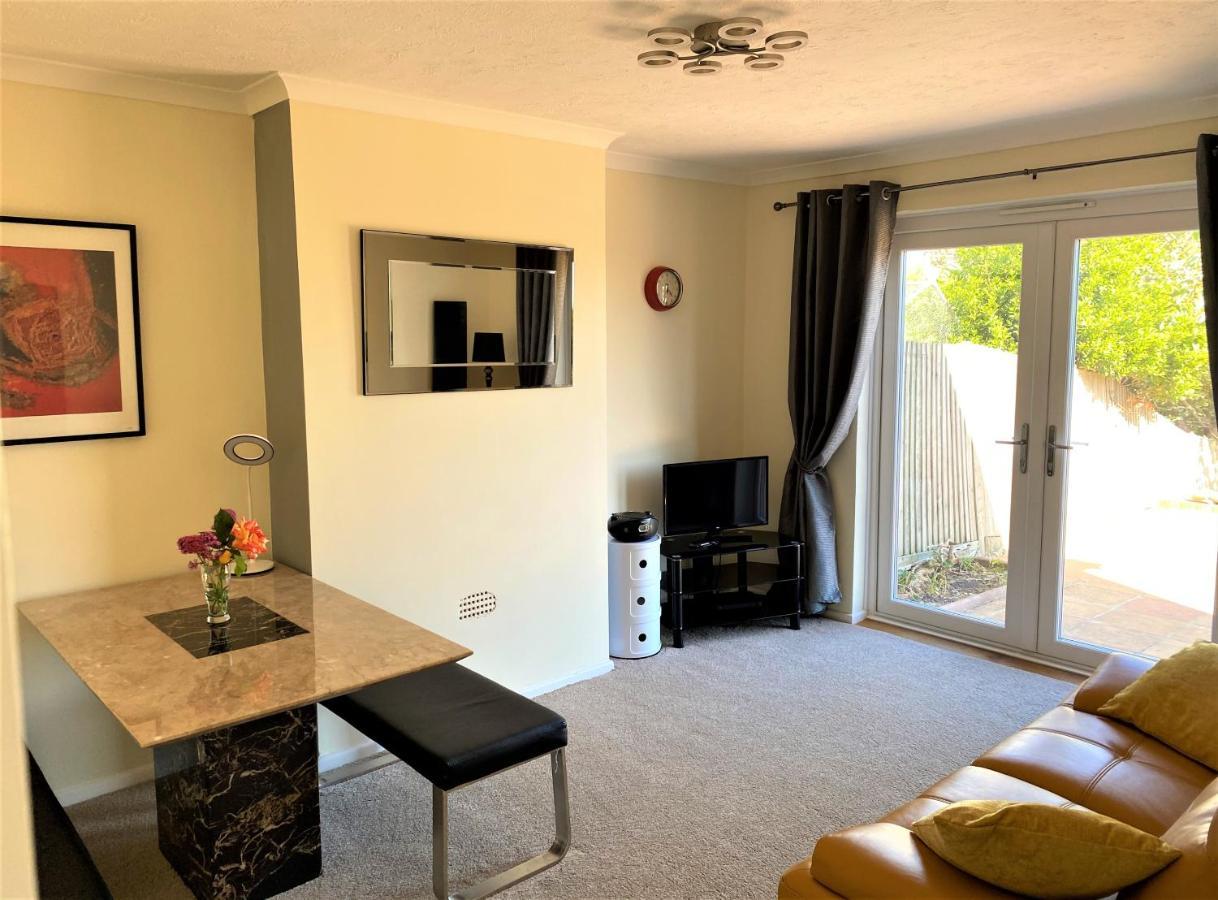 شقة Luxury Suntrap In Private Complex St Leonards هاستَنغ المظهر الخارجي الصورة